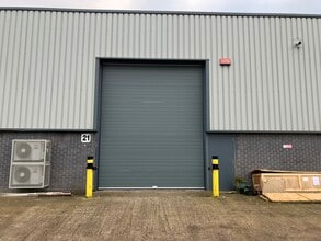 Erica Rd, Milton Keynes to rent Building Photo- Image 2 of 2