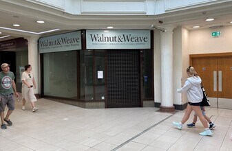 Royal Priors, Leamington Spa to rent Building Photo- Image 1 of 1