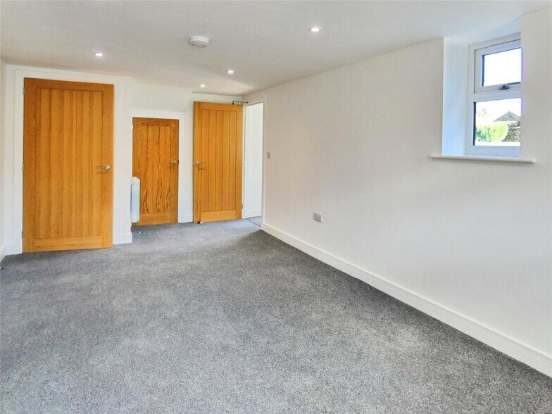 Market Pl, Hawes to rent - Building Photo - Image 2 of 9