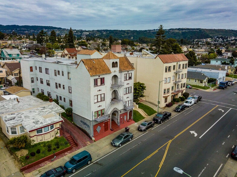 5452 Bancroft Ave, Oakland, CA 94601 UK