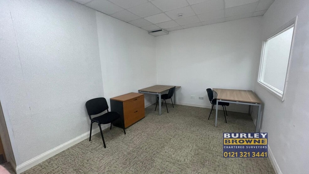 Units 4-6 Claymore, Tamworth to rent - Building Photo - Image 3 of 11