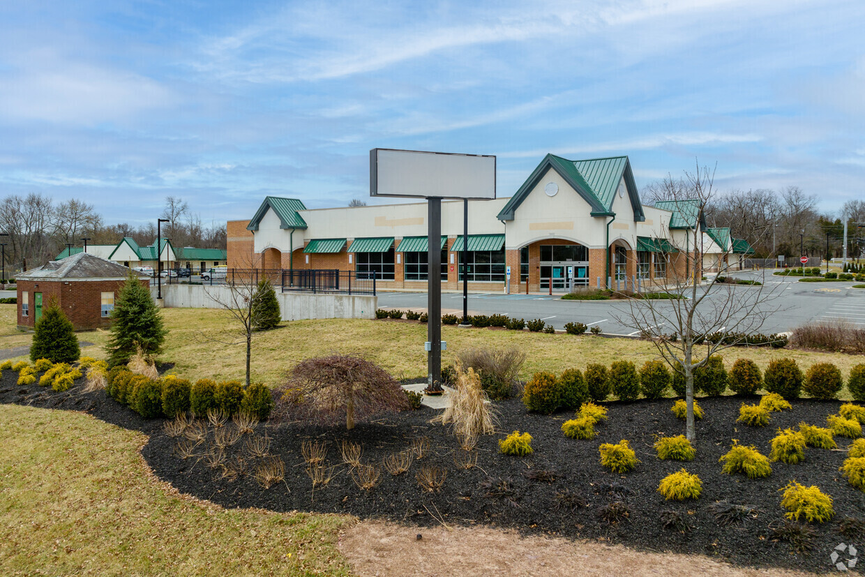 3885 Route 27, Princeton, NJ to rent Building Photo- Image 1 of 9