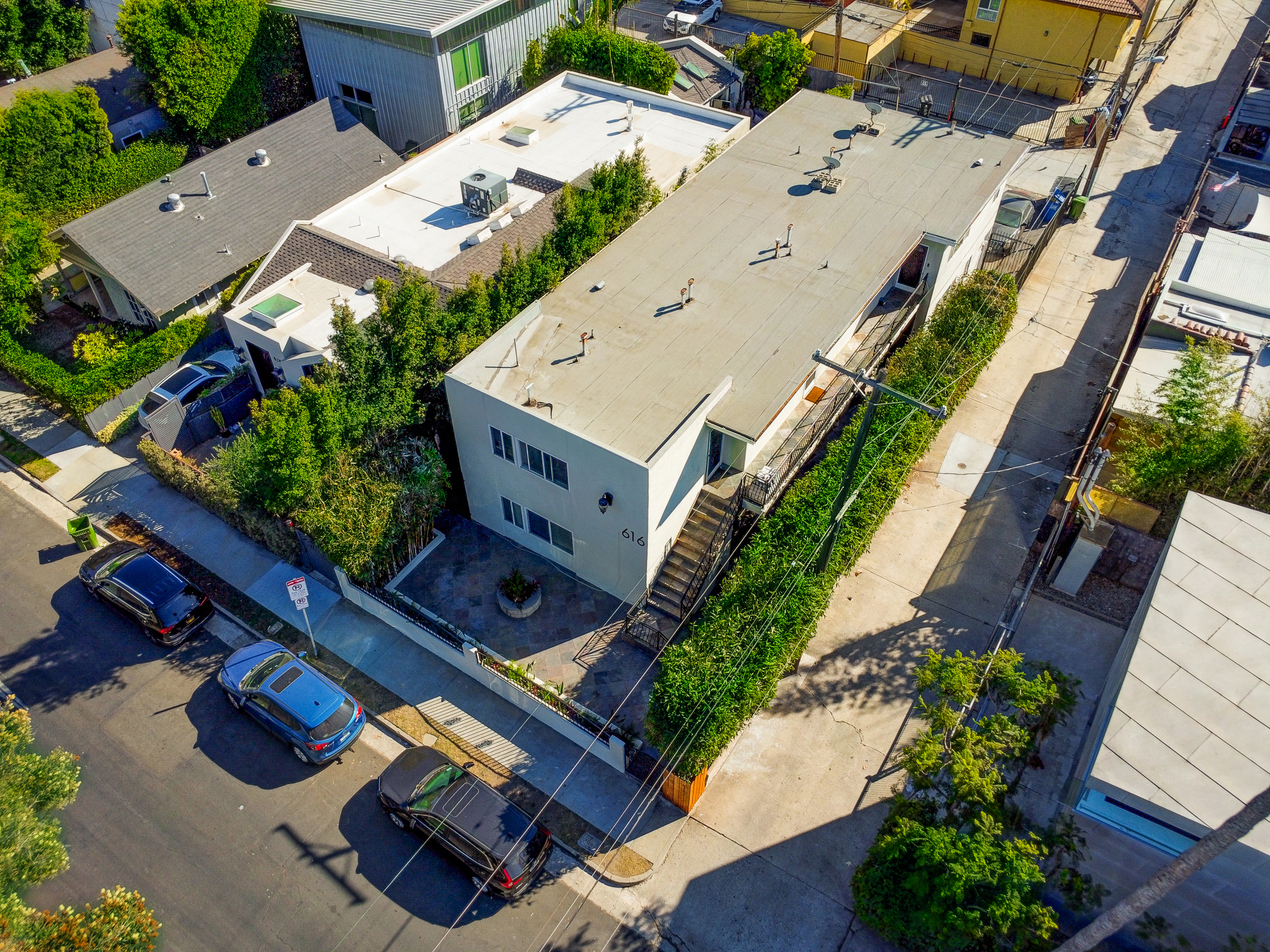 616 Vernon Ave, Venice, CA for sale Building Photo- Image 1 of 1