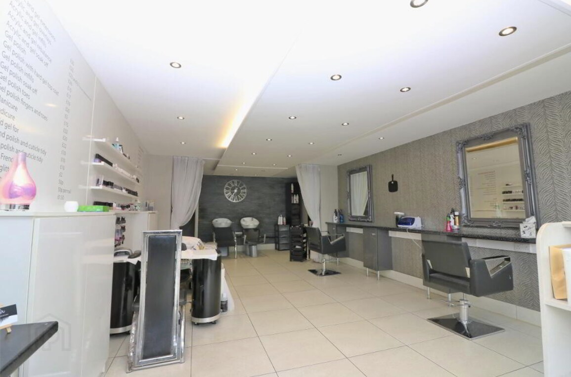 9 Linenhall St, Banbridge to rent Interior Photo- Image 1 of 2
