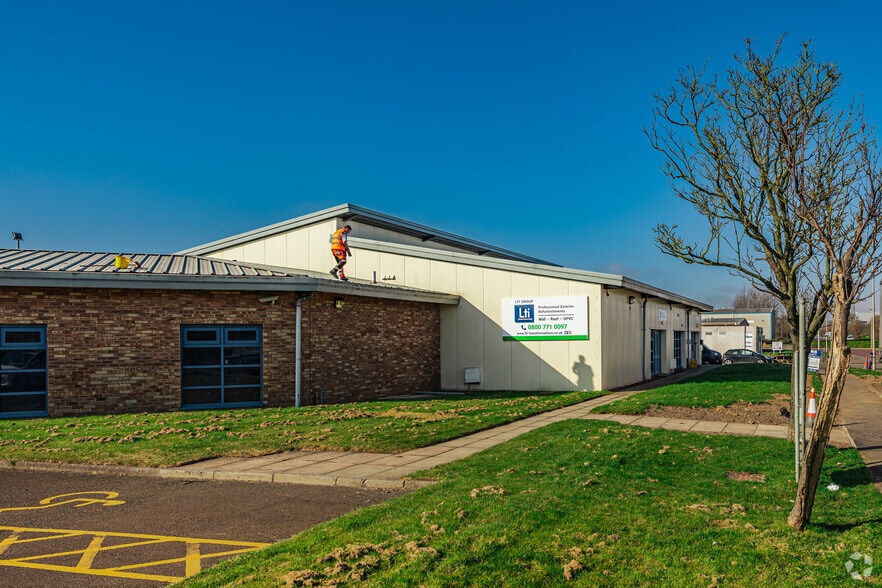 Inchmuir Rd, Bathgate to rent - Building Photo - Image 3 of 3