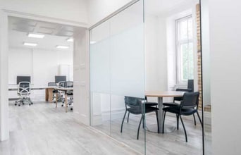 55-56 Russell Sq, London to rent Interior Photo- Image 2 of 2