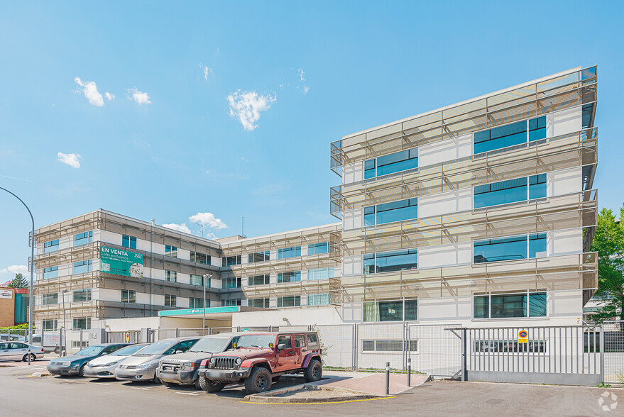 Avenida De La Industria, 42, Alcobendas, Madrid for rent - Building Photo - Image 2 of 3