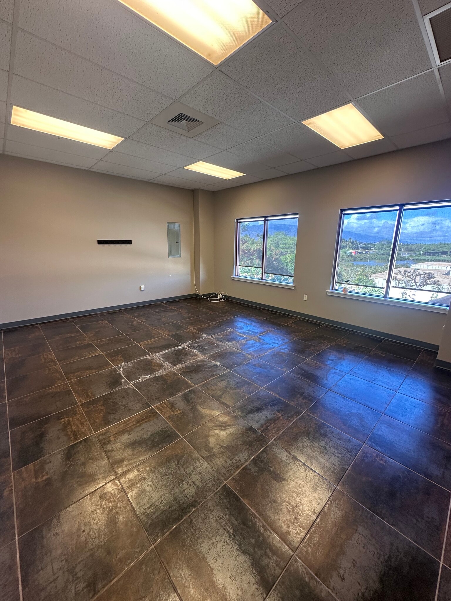 95 E Lipoa St, Kihei, HI to rent Interior Photo- Image 1 of 2