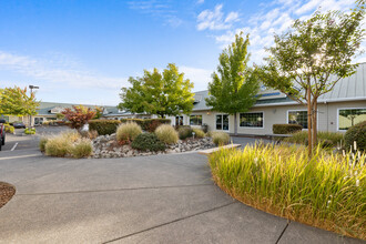 1252 Airport Park Blvd, Ukiah, CA for rent Building Photo- Image 1 of 12