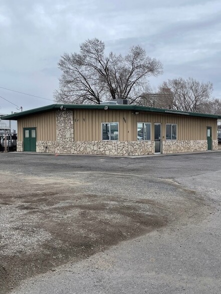 990 Glendale Ave, Sparks, NV for sale - Building Photo - Image 1 of 22