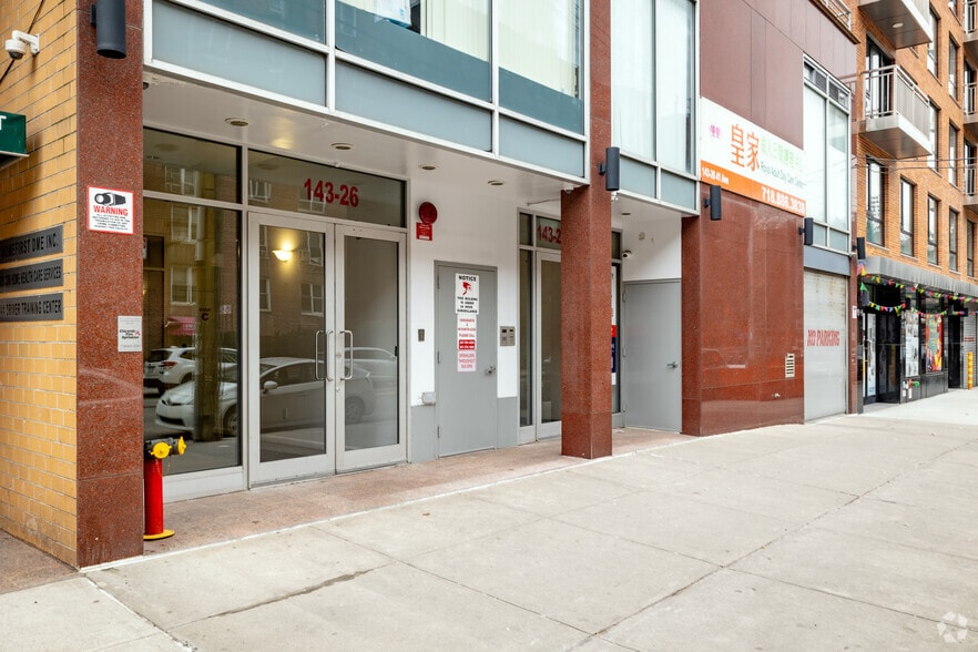 143-26 41st Ave, Flushing, NY for sale - Building Photo - Image 2 of 17