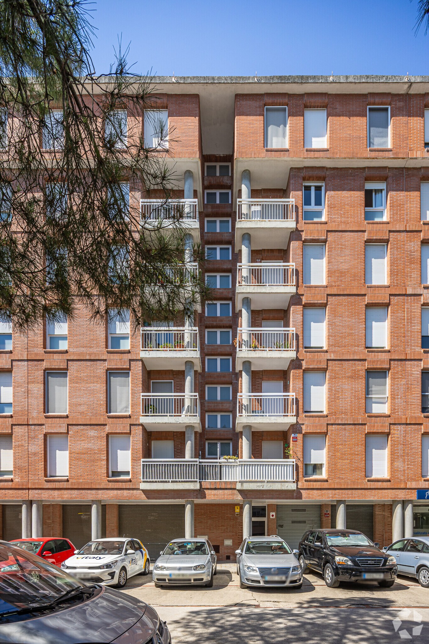 Avenida Vilanova del Cami, 2, Igualada, Barcelona to rent Primary Photo- Image 1 of 4