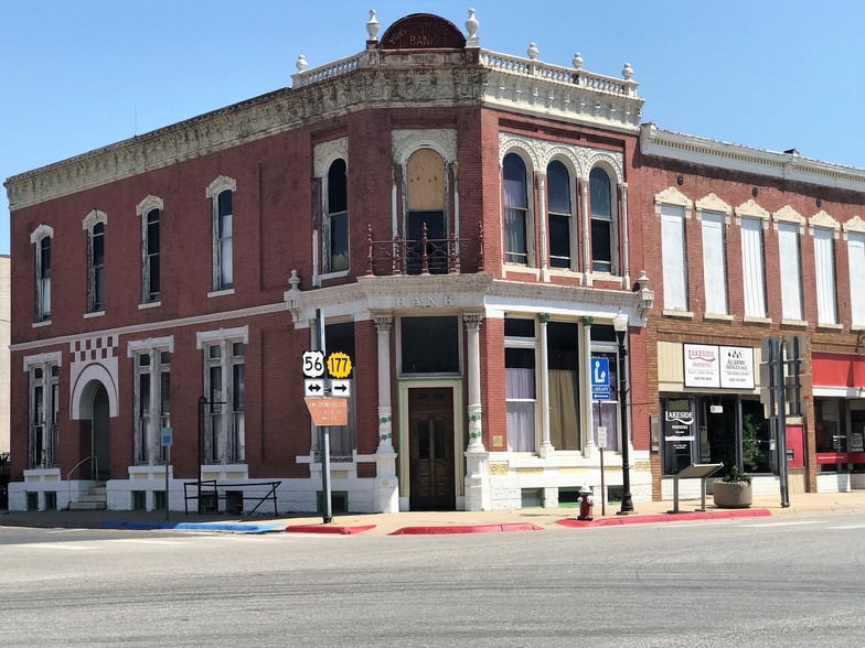 130 W Main St, Council Grove, KS for sale - Primary Photo - Image 1 of 1