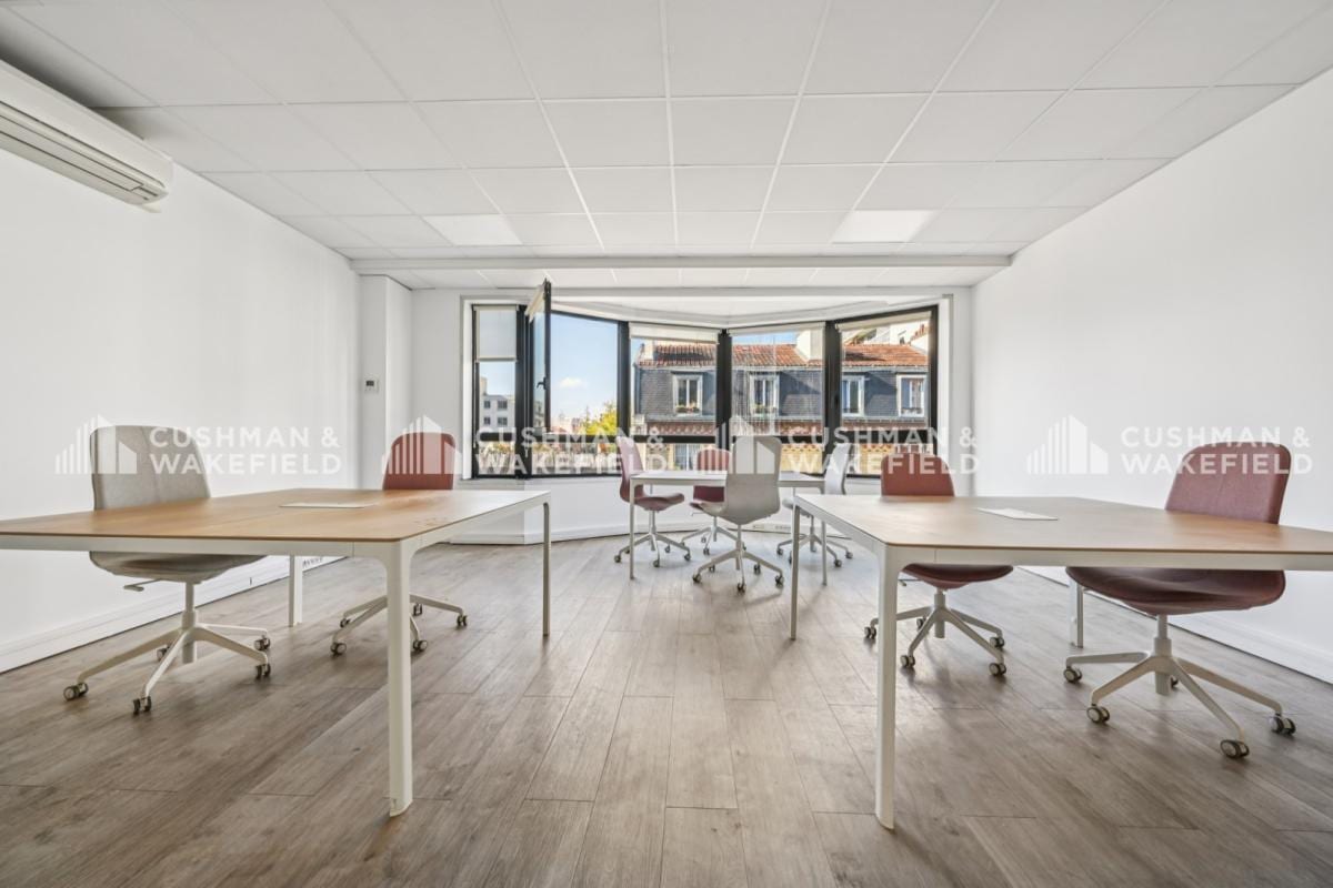 Office in Boulogne-Billancourt to rent Building Photo- Image 1 of 11