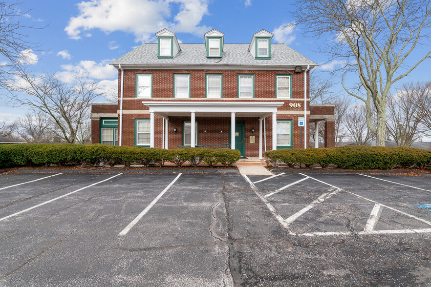 908 Washington Rd, Westminster, MD for rent - Building Photo - Image 1 of 37