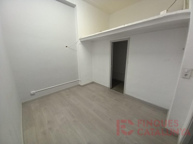 Girona, GER 17006 - Unit Pt02 -  - Interior Photo - Image 2 of 7