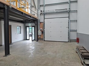 Unit 7B Middle Enterprise Rd, Melton Mowbray to rent Building Photo- Image 2 of 17