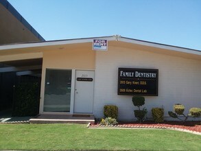 2609-2611 G St, Bakersfield, CA for rent Building Photo- Image 1 of 2