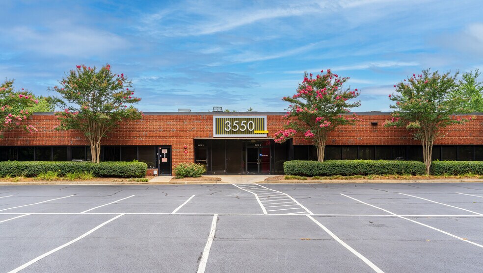 3550 Corporate Way, Duluth, GA for rent - Primary Photo - Image 1 of 10