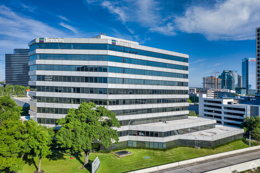 2200 West Loop South, Houston, TX for rent - Building Photo - Image 1 of 29