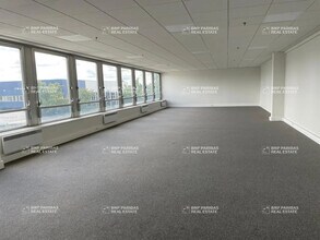 Office in Orly to rent Interior Photo- Image 2 of 2