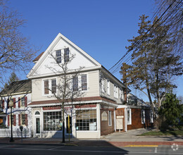 57 W Main St, Babylon, NY for rent Primary Photo- Image 1 of 5