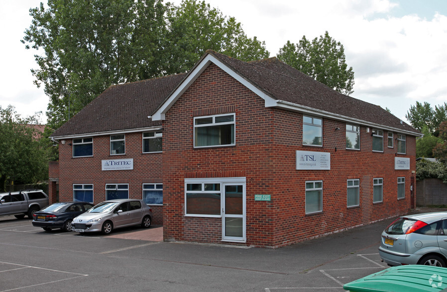 London Rd, Old Basing for sale - Building Photo - Image 1 of 1