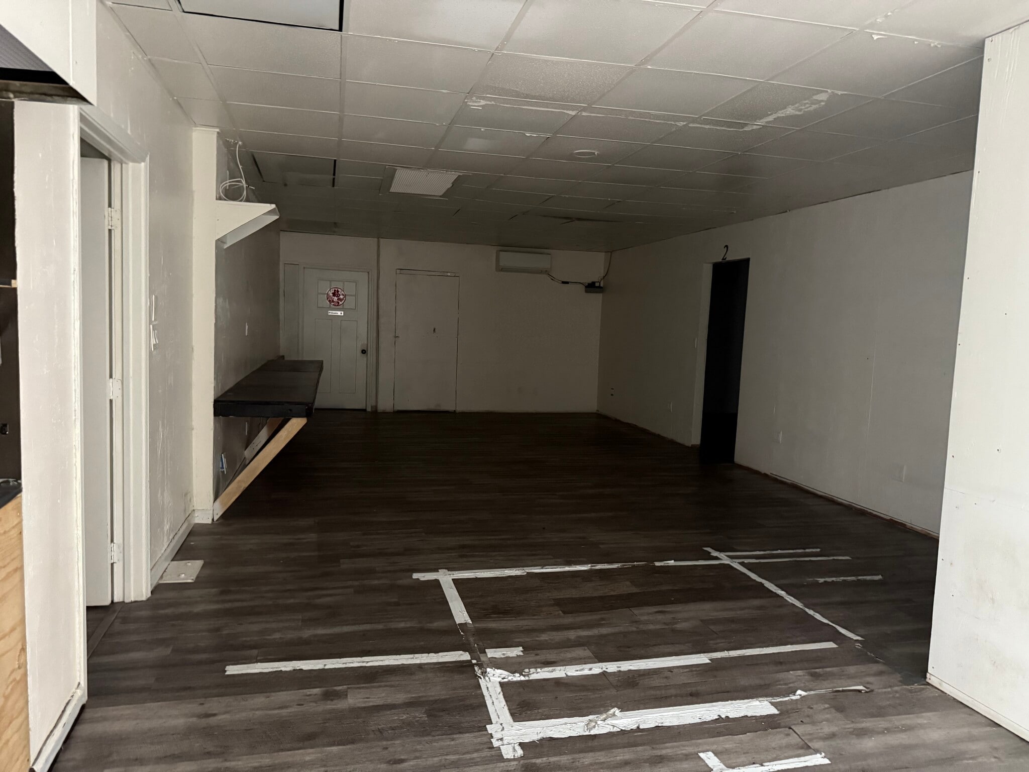 1303 Rycroft St, Honolulu, HI for sale Interior Photo- Image 1 of 11