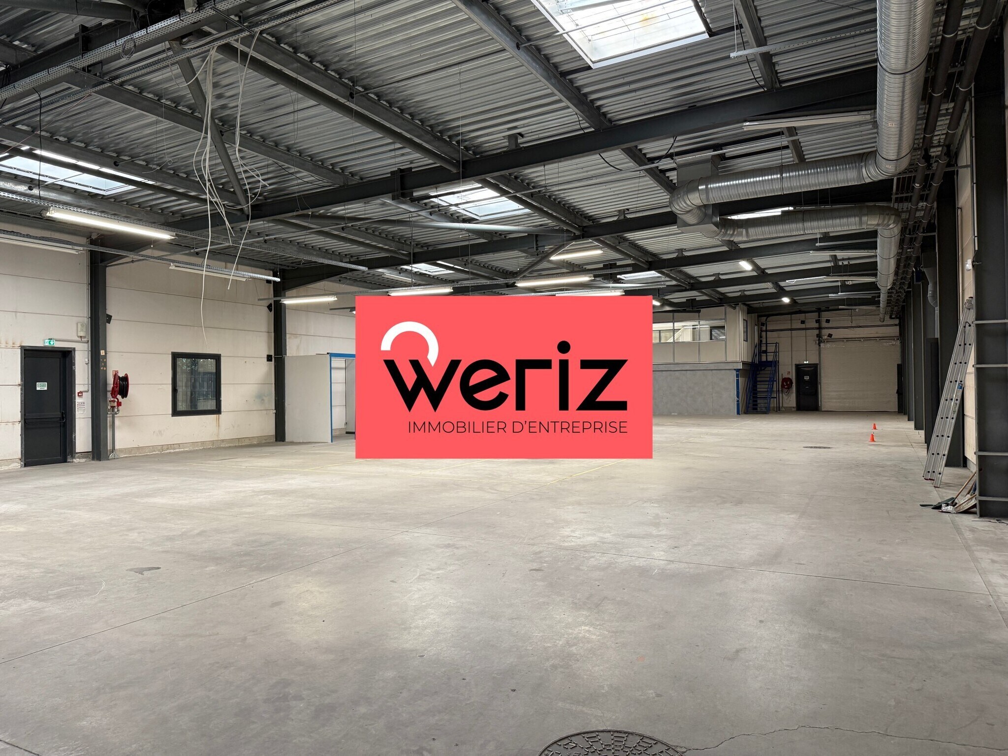 Light Industrial in Marseille to rent Building Photo- Image 1 of 9