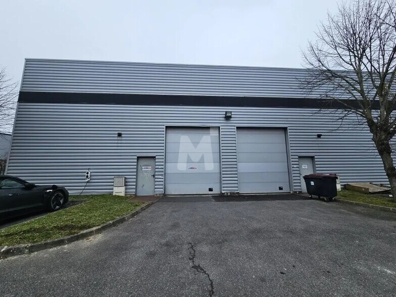 Office in Lisses to rent - Building Photo - Image 2 of 11