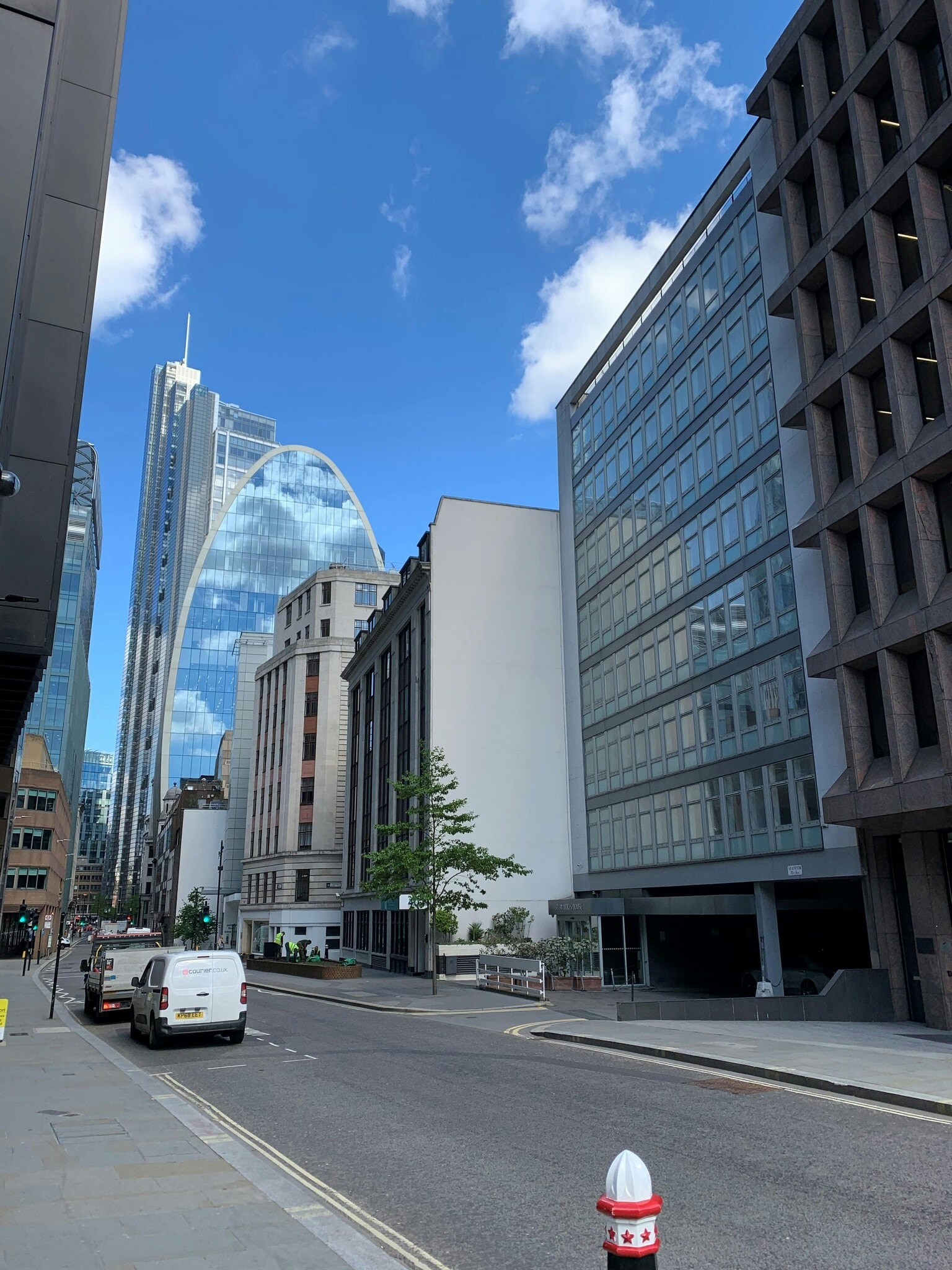 32-38 Dukes Pl, London to rent Building Photo- Image 1 of 8