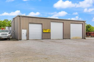 1784 N Laurel Rd, London, KY for sale Primary Photo- Image 1 of 2