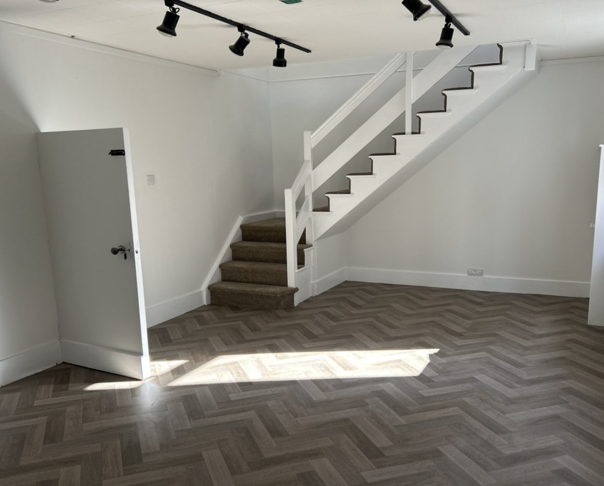 4 Clarkes Ln, York to rent Interior Photo- Image 1 of 2