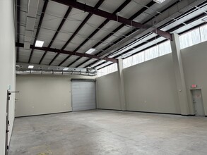 6820 Bourgeois Rd, Houston, TX for rent Building Photo- Image 2 of 5