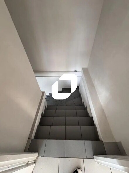 30 Rue Des Tuileries, Souffelweyersheim to rent - Interior Photo - Image 3 of 7