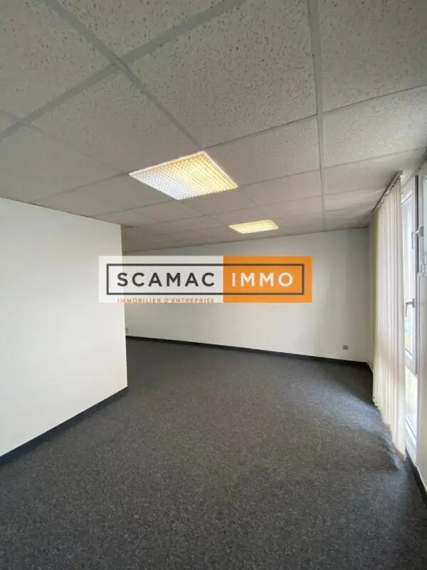 Office in Alfortville to rent Interior Photo- Image 1 of 7