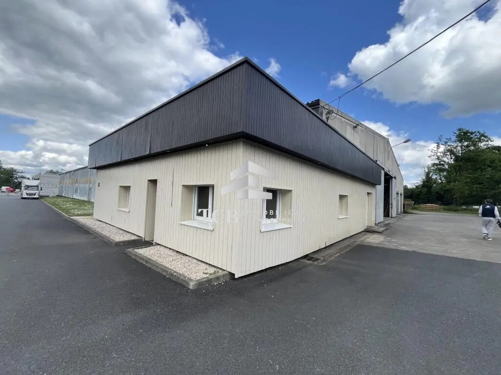 Vente Local d'activités 2 088 m² - Photo 1