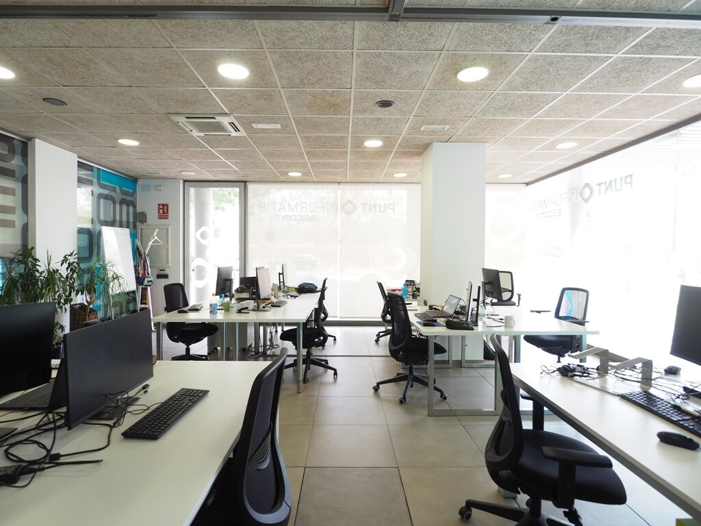 Granollers, BAR 08402 - Unit - -  - Interior Photo - Image 2 of 11