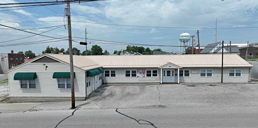 520 E Van Trees St, Washington, IN for sale - Building Photo - Image 3 of 6