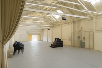 2130-2220 Livingston St, Oakland, CA to rent Interior Photo- Image 1 of 6