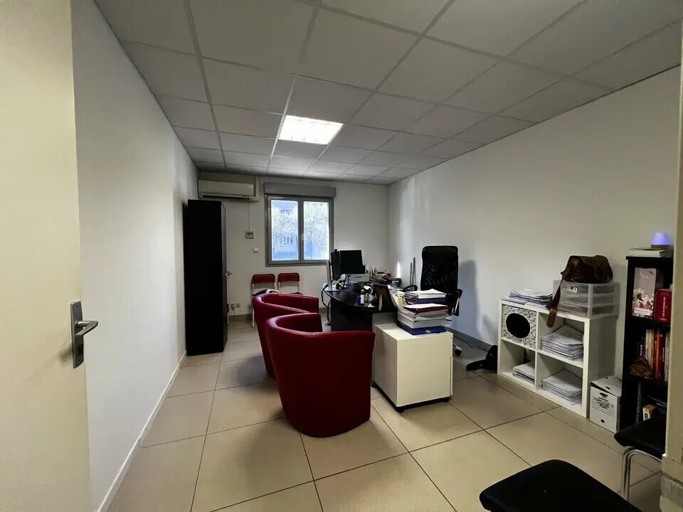 Location Bureaux 26 m² - Photo 1