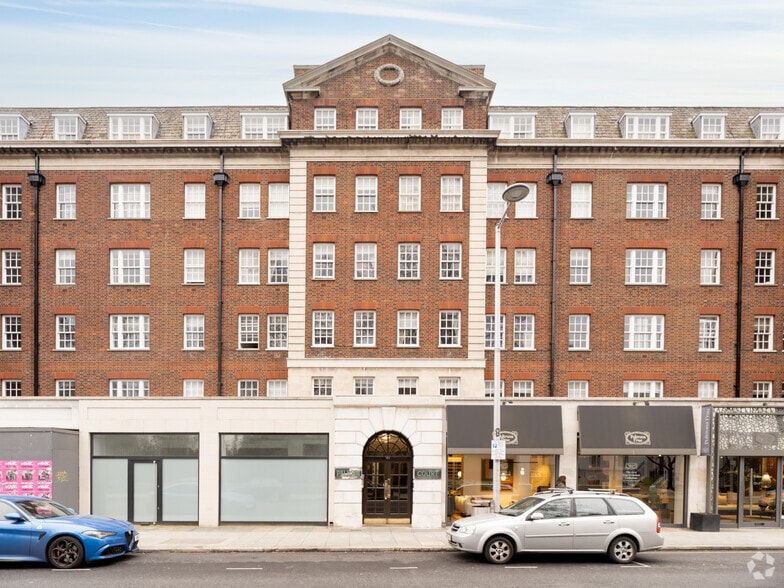 137-153C Fulham Rd, London to rent - Building Photo - Image 3 of 3