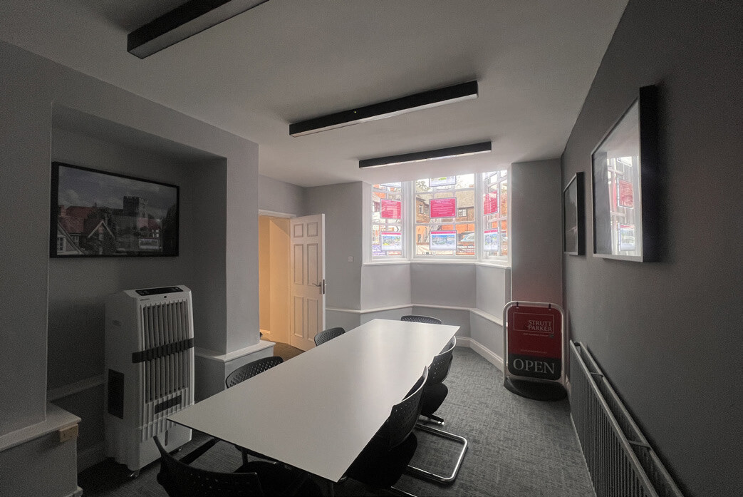 1 High St, Reading to rent Interior Photo- Image 1 of 3