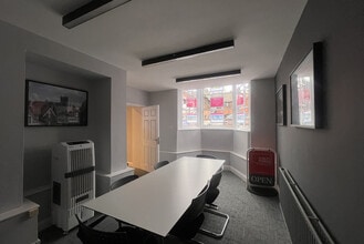 1 High St, Reading to rent Interior Photo- Image 1 of 3