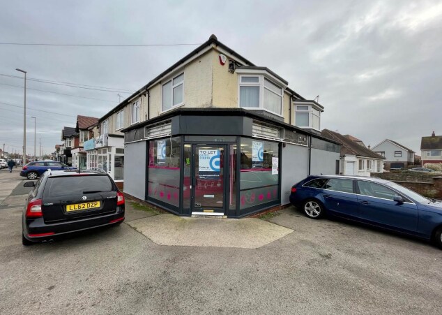 2 Anchorsholme Ln, Thornton Cleveleys for sale - Primary Photo - Image 1 of 1