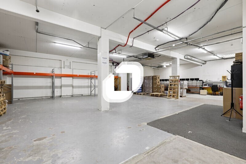 Office in Nanterre for sale Interior Photo- Image 1 of 10