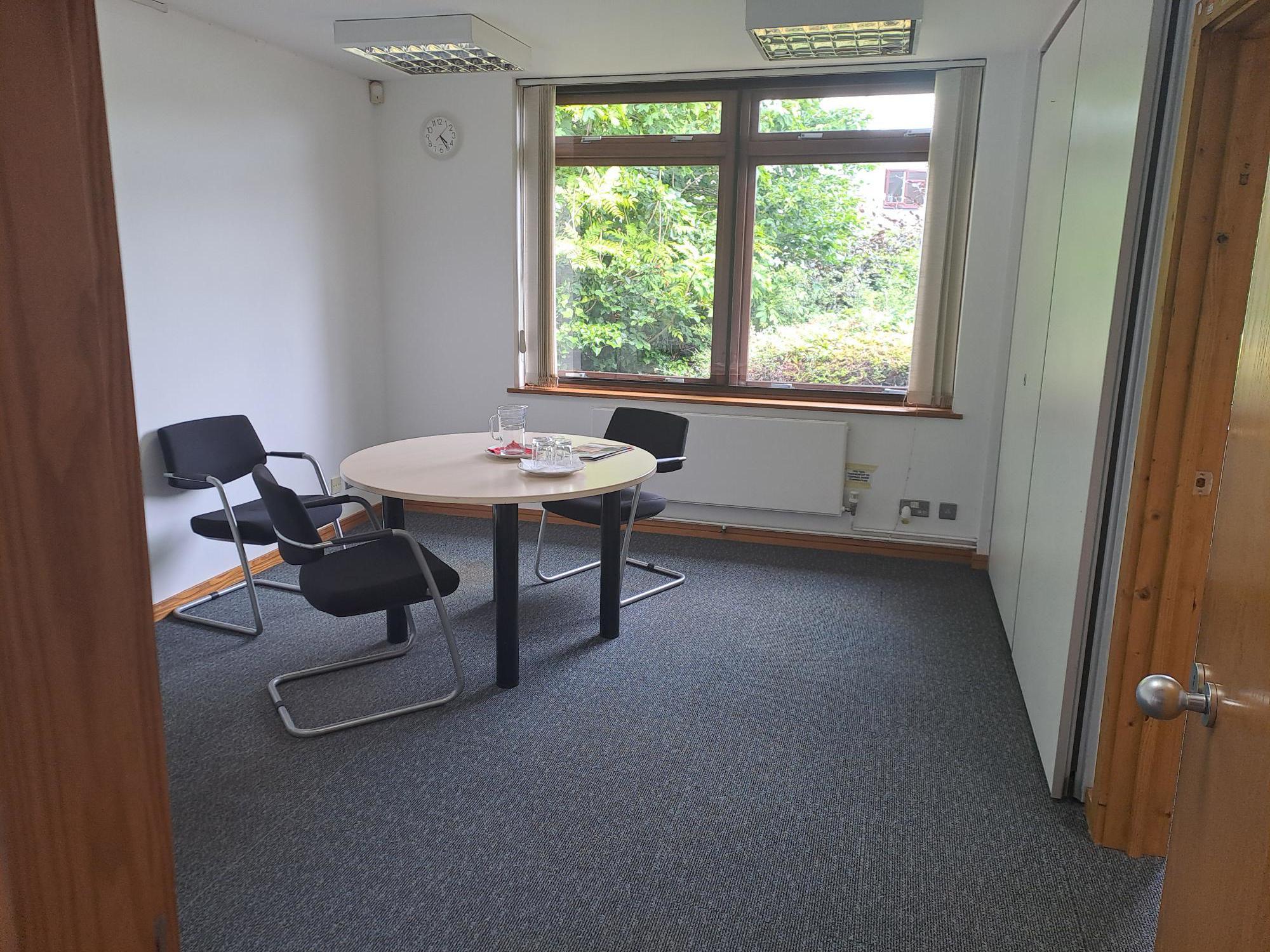 Fiddle Bridge Ln, Hatfield to rent Interior Photo- Image 1 of 4