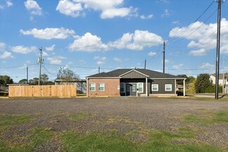 More details for 902 S Broadway St, La Porte, TX - Office for Sale
