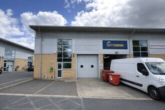 Betony Rd, Malvern to rent Building Photo- Image 2 of 2