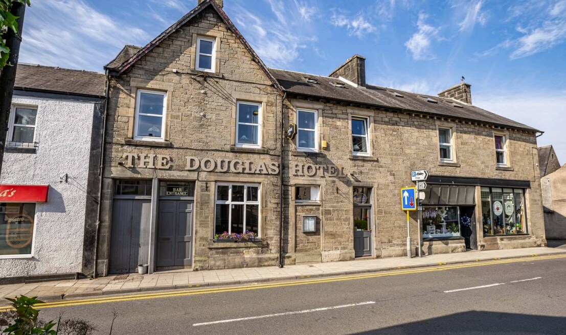86 High St, Langholm for sale Primary Photo- Image 1 of 83